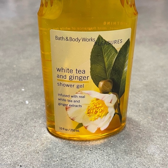 Bath & Body Works White Tea and Ginger Shower Gel - Picture 2 of 5